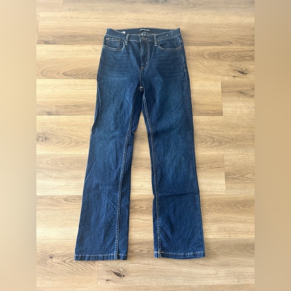 Calvin Klein Jeans Women’s Bootcut Dark Wash Denim Size 8/29– Like New - Picture 1 of 6